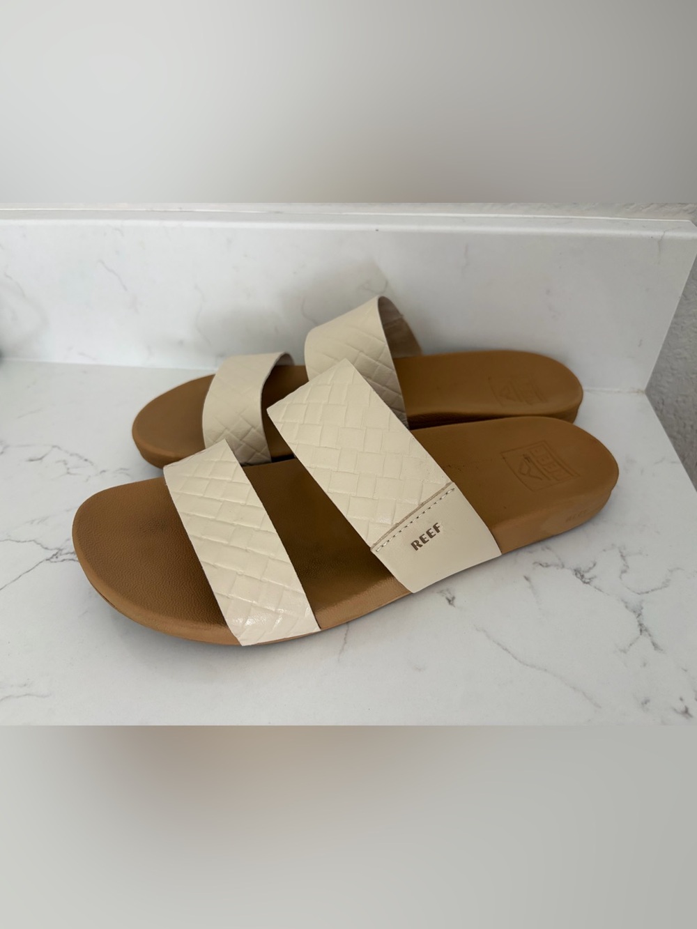 Reef Women's Cream Kaia Band Slide Sandals